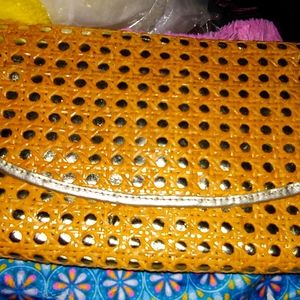 Vineyard vines purse